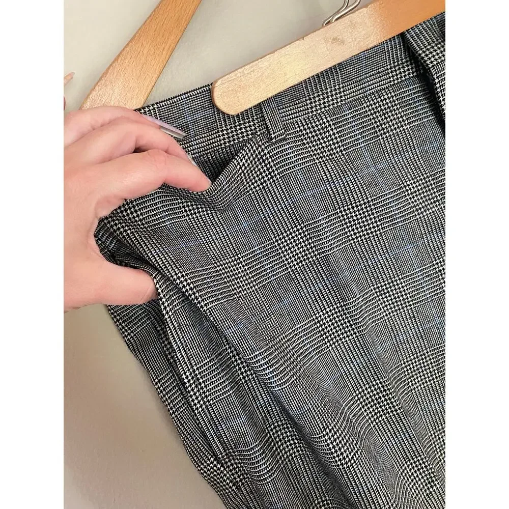 1990s 44 R Brooks Brothers Golden Fleece Black White Blue Glen Plaid Wool Suit